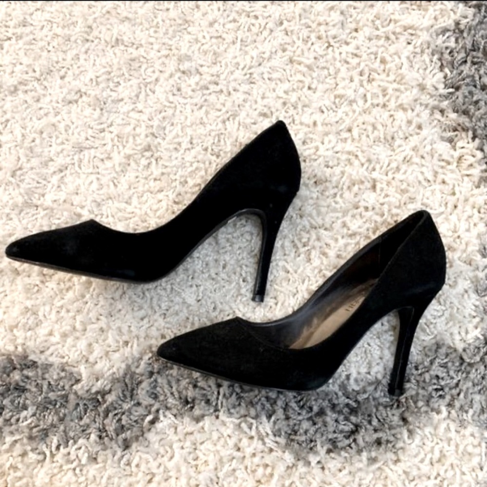 Elegant Black Stiletto Heels